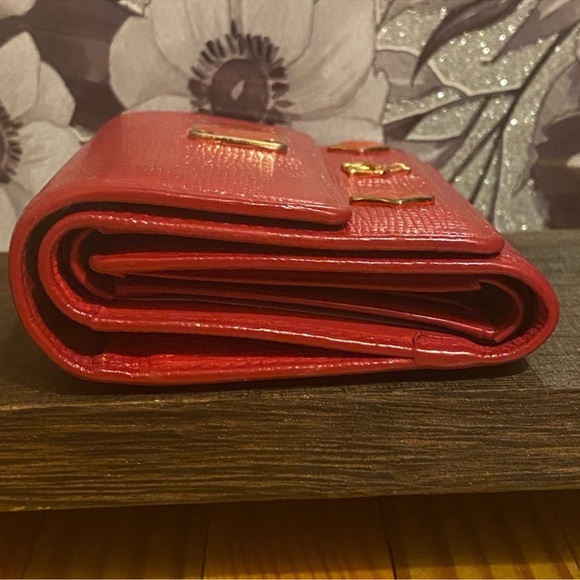 EUC Vintage MCM Red Leather Tri Fold Logo Wallet with Charms - Picture 14 of 16